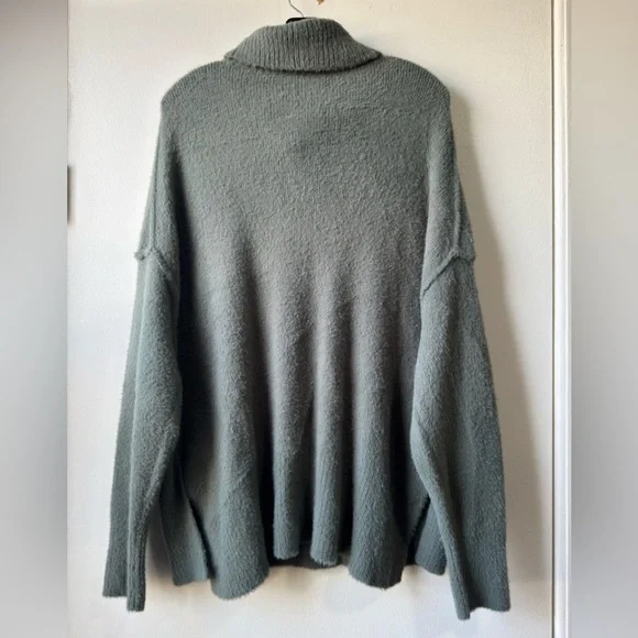 Aerie Turtleneck Sweatshirt - Picture 3 of 9